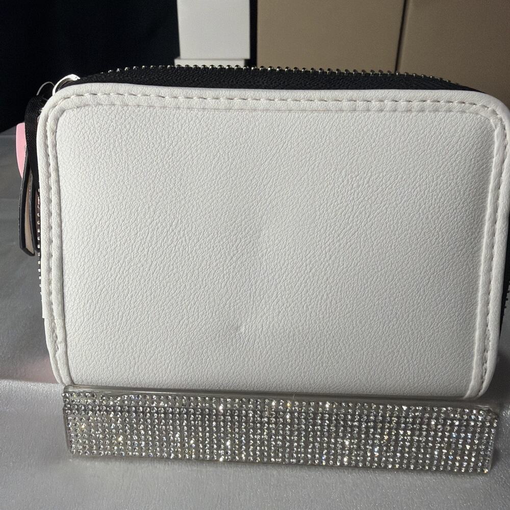 Juicy Couture Black/ White compact wallet - Picture 4 of 8